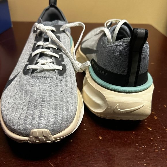 Nike Mens Gray ZoomX Invincible Run Flyknit Athletic Running Shoes Size US 13